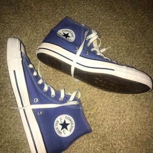 Blue high top converse